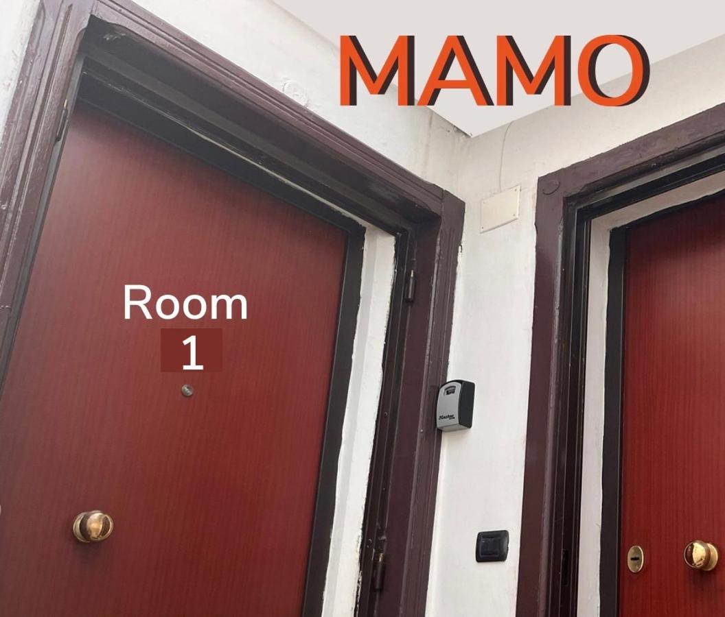 Mamo1 - Appartamento In Pieno Centro Citta Бари Екстериор снимка