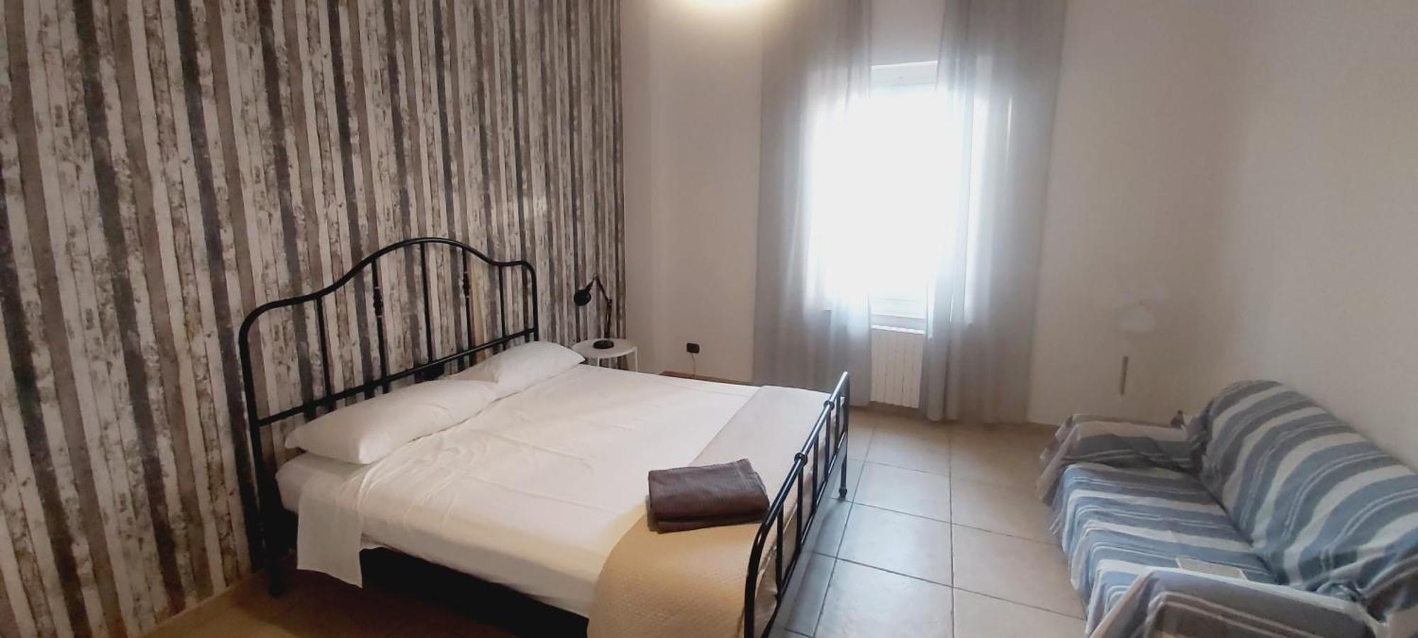 Mamo1 - Appartamento In Pieno Centro Citta Бари Екстериор снимка